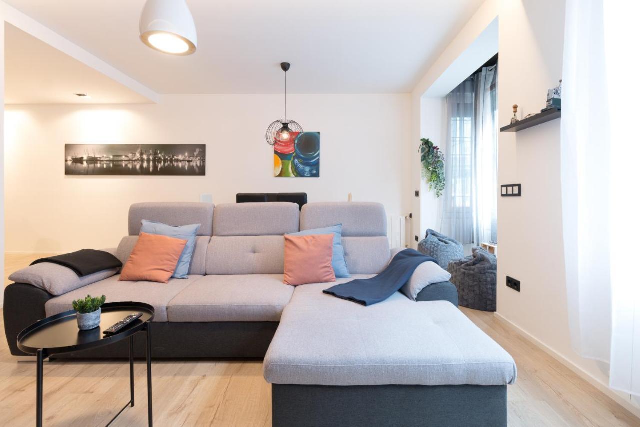 Moyua Luxe By Staynnapartments Bilbao Dış mekan fotoğraf